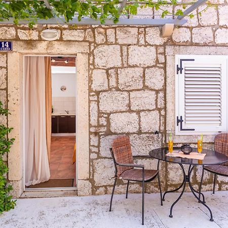 Sobra Apartments Daniela & Karlo מראה חיצוני תמונה